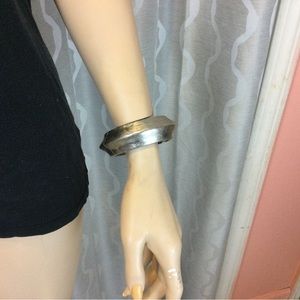 Flying Saucer Bracelet 🛸